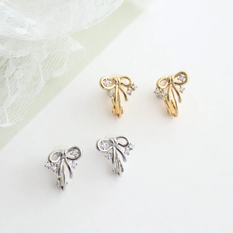 パール付バタフライ Tineaイヤリングの商品画像