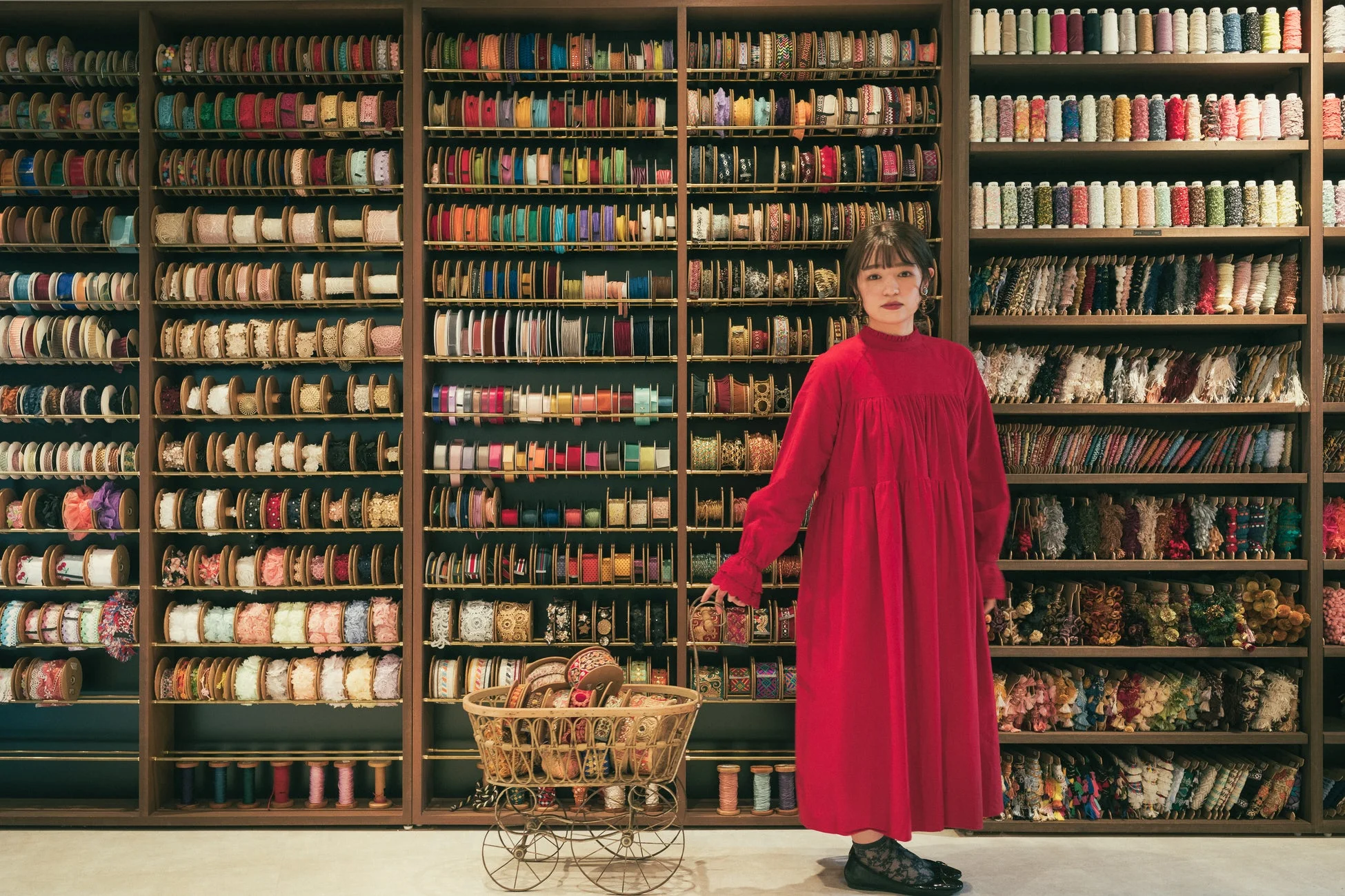 リボンやレースの棚