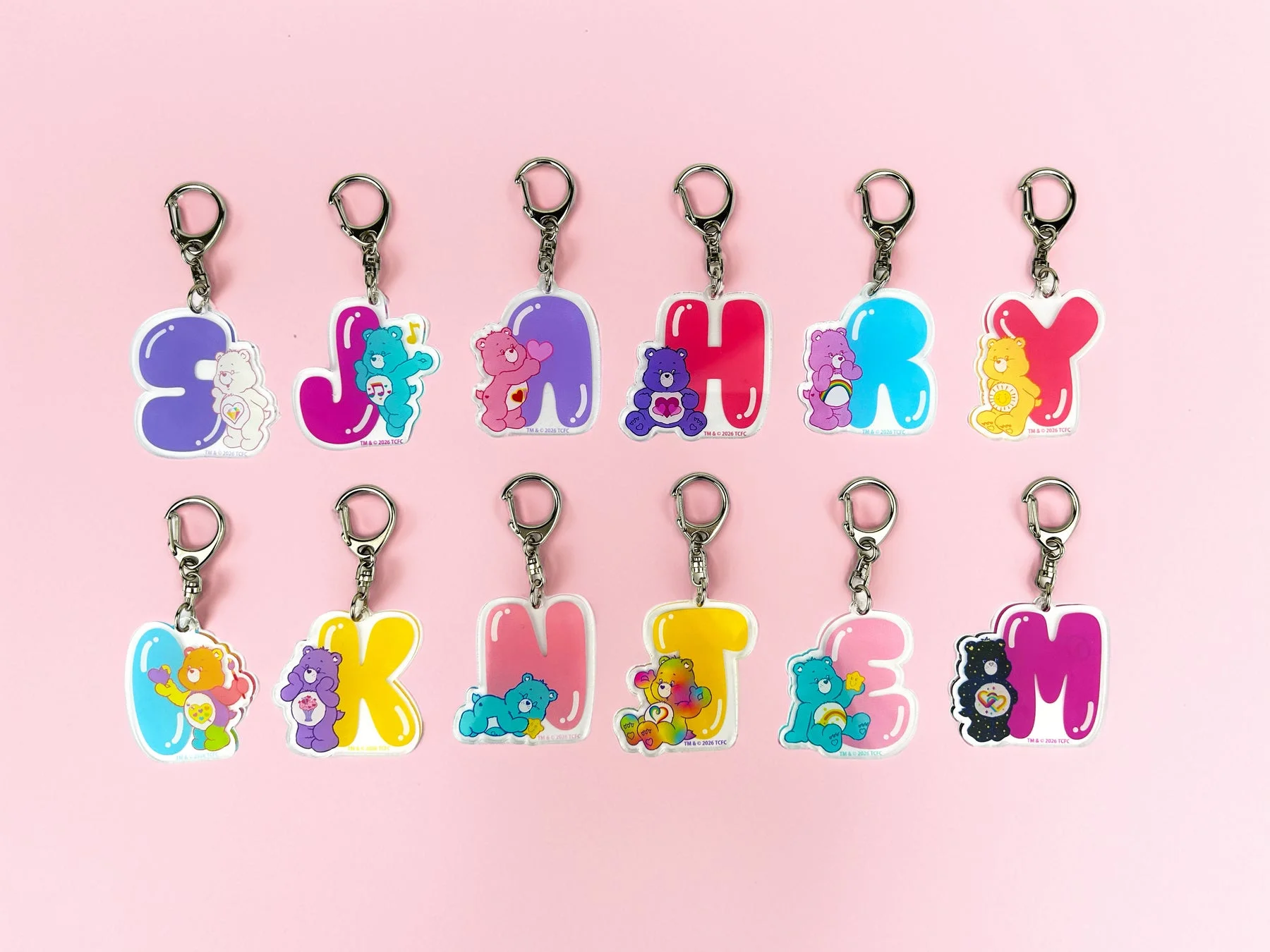 アルファベット型ケアベアキーホルダー